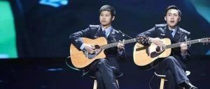 两位帅民警，一首歌唱哭朋友圈：连看三遍，泪崩三次