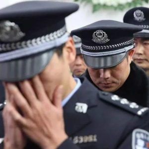 法律不强人所难，自然也不该强警察所难