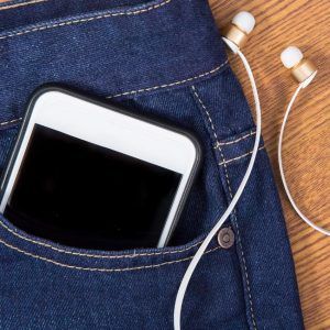 【提醒】手机不用时，屏幕要朝上还是朝下？难怪你手机老坏！