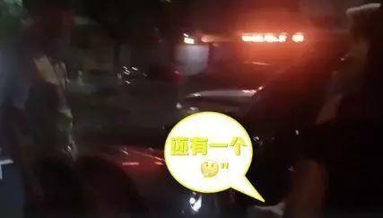 小情侣玩“情趣”撞上警车，现被起诉！