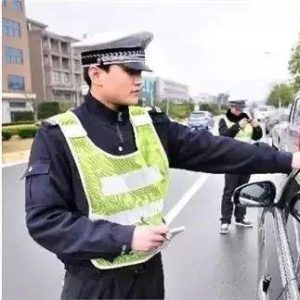 官场小小说：《实在高！》